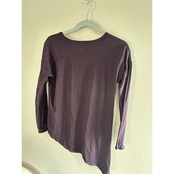 Lululemon L To The Point Long Sleeve Asymmetrical Tie T-shirt Plum No Tag - Picture 3 of 11